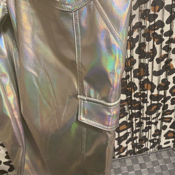 ALMOST FAMOUS METALLIC CARGO SKATER PANTS - Picture 4 of 14